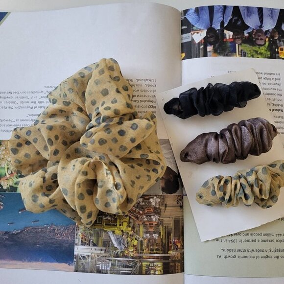 Colorful Organza scrunchies with matching Hairclips, scrunchies and hairclip - Picture 5 of 10